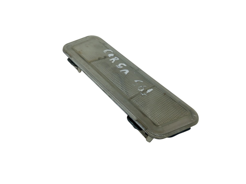 Luz Cortesia Chevrolet Corsa 1996 1997 1998 1999 A 2000 1