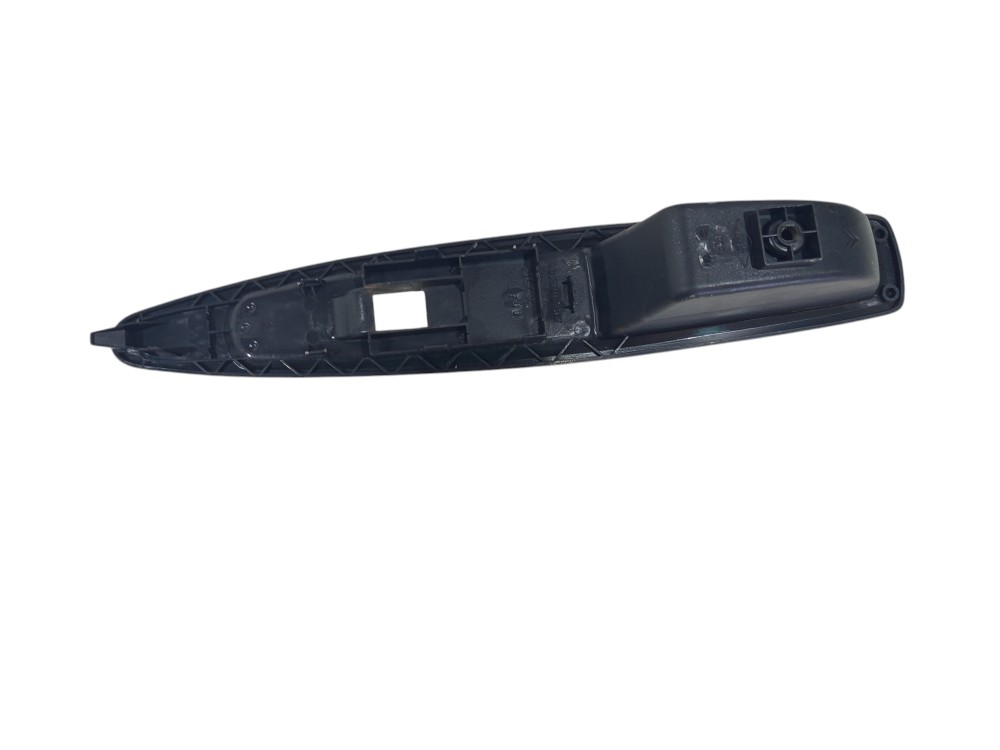 Moudura Vidro Dianteiro Direito Citroen C4 Vtr 1995 A 2009 3