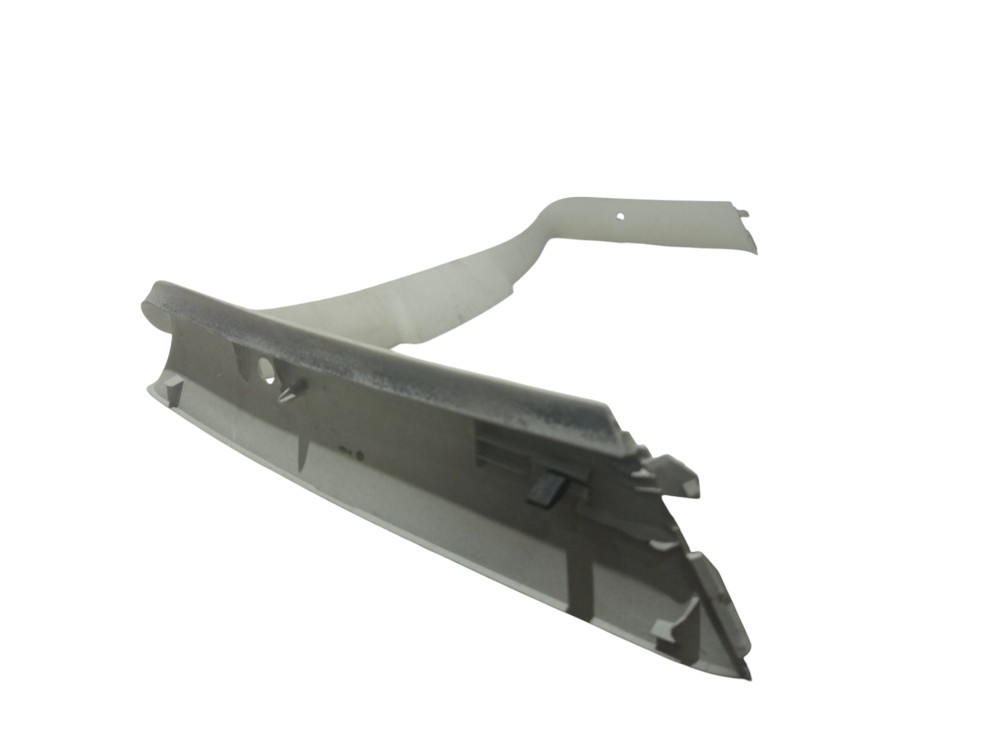 Friso Contorno Acabamento Traseiro Vw Golf 1998 1999 A 2006 7
