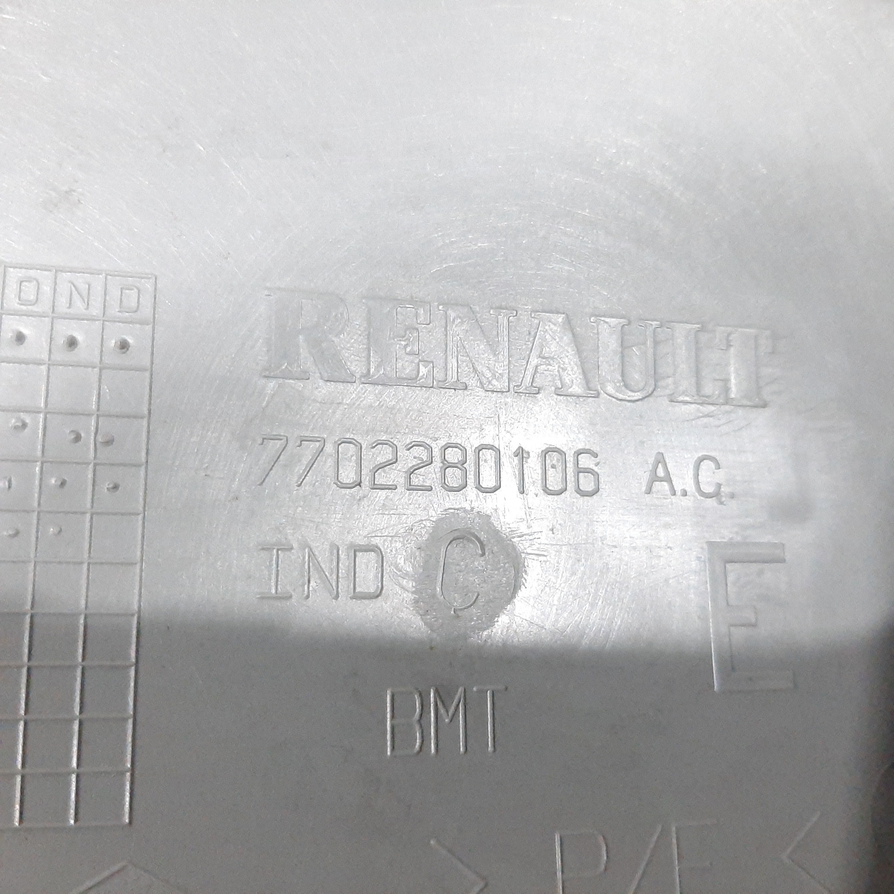 Coluna Inferior Central Esquerda Renault Scenic 1999 A 2011 7