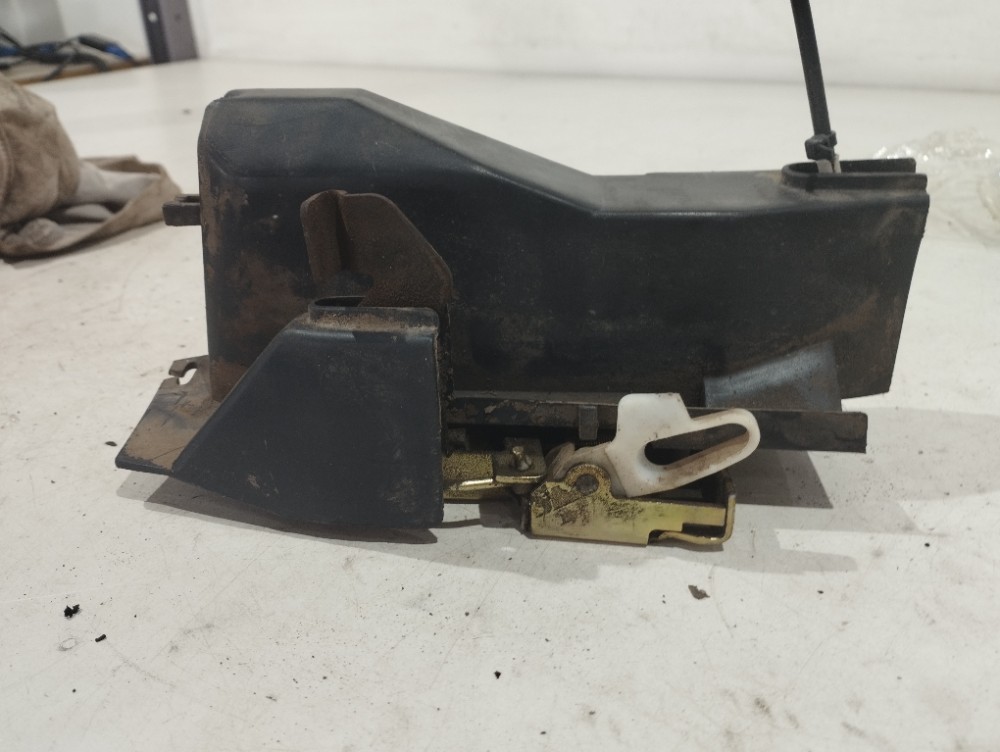 Fechadura Porta Dianteira Direito Escort 87 A 92 2