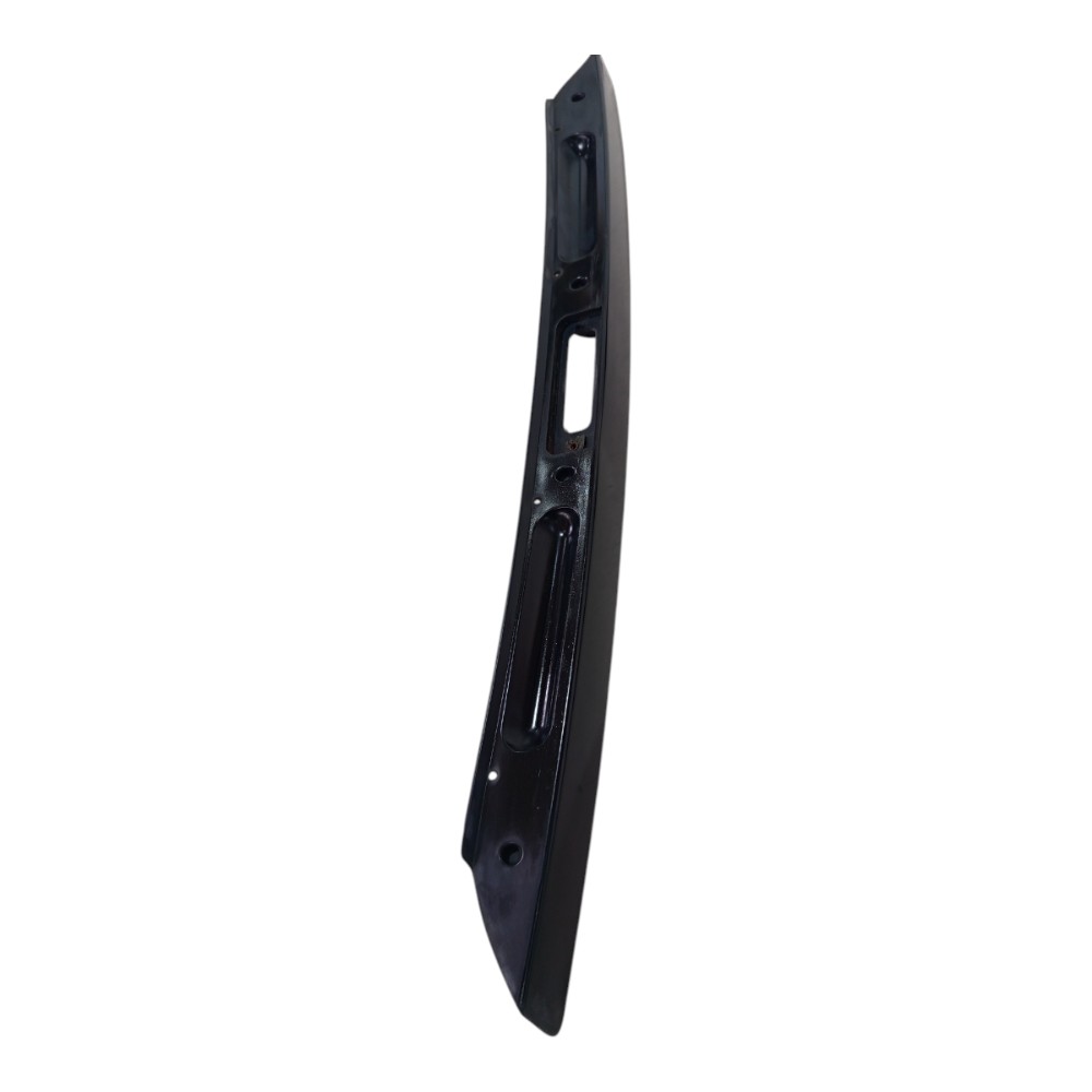 Moldura Tampa Traseira Ford Fiesta Hatch 2004 A 2012 1