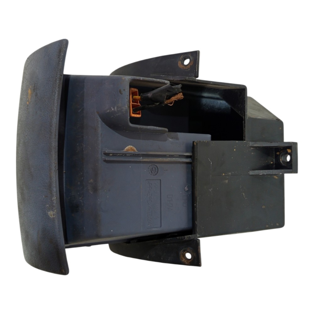 Tomada 12v Cinzeiro Painel Central Ford Fiesta 1997 2