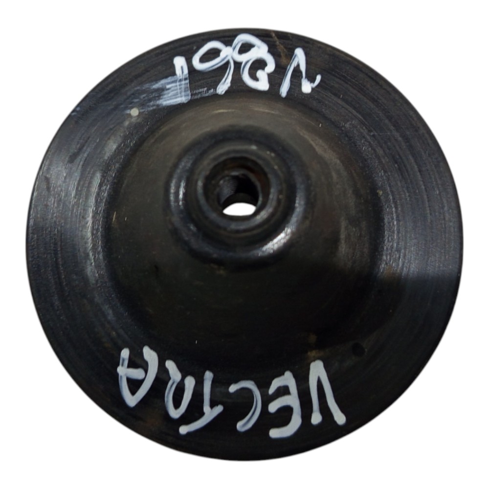 Porca Fixação Roda Reserva Estepe Gm Vectra 1997 1998 A 2005 1
