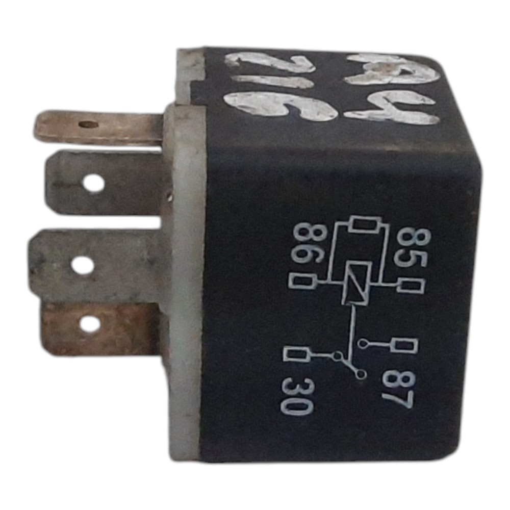 Rele Auxiliar Audi A4 1995 1996 A 1999 431951253h Pa66gf30 3