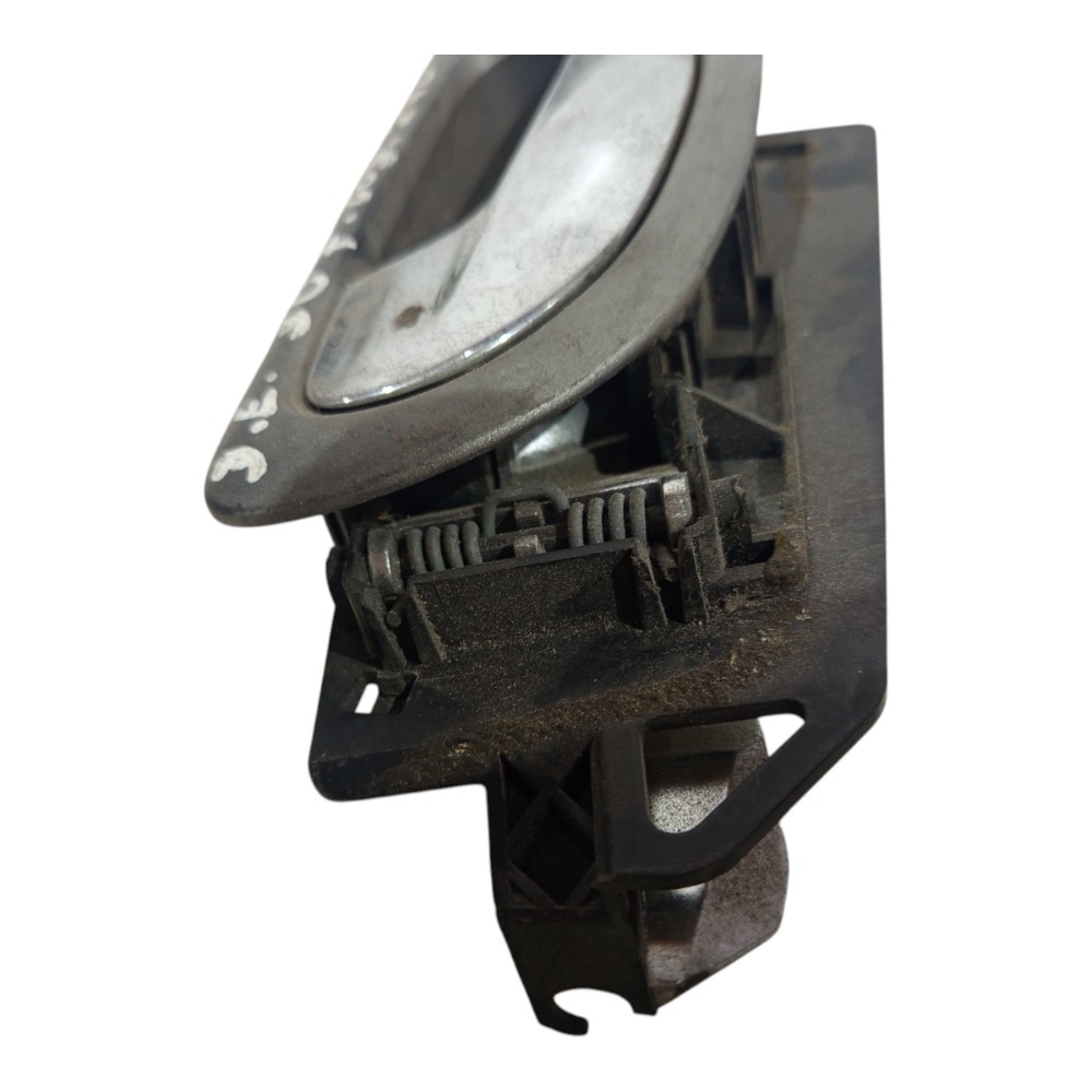 Maçaneta Interna Dianteiro Peugeot 307 2007 2008 A 2012 Cinza E Cromado Dianteira 8