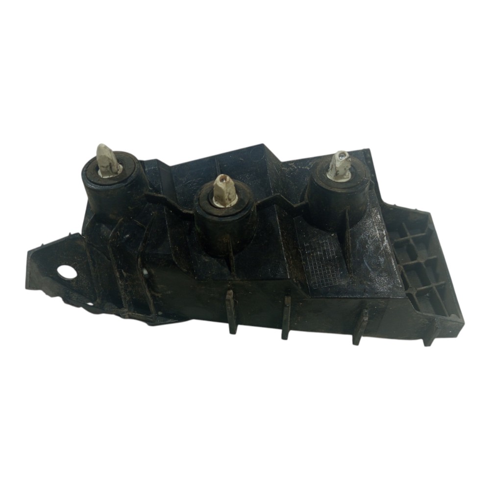 Suporte Parachoque Traseiro Esquerdo Chery Celer 2015 1