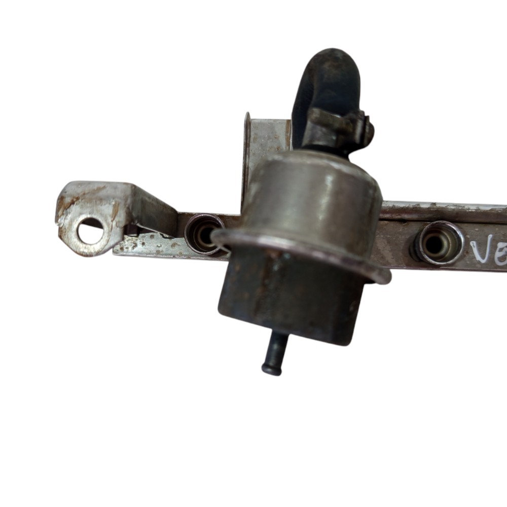 Flauta Bico Injetor De Combustível Gm Vectra 2.0 1993 A 1996 5