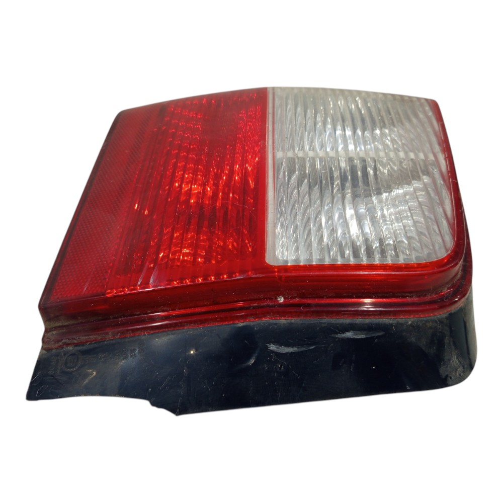 Lanterna Esquerda Fiat Uno 2004 2005 2006 2007 2008 09 2010 Esquerdo/motorista Vermelho E Branco 3