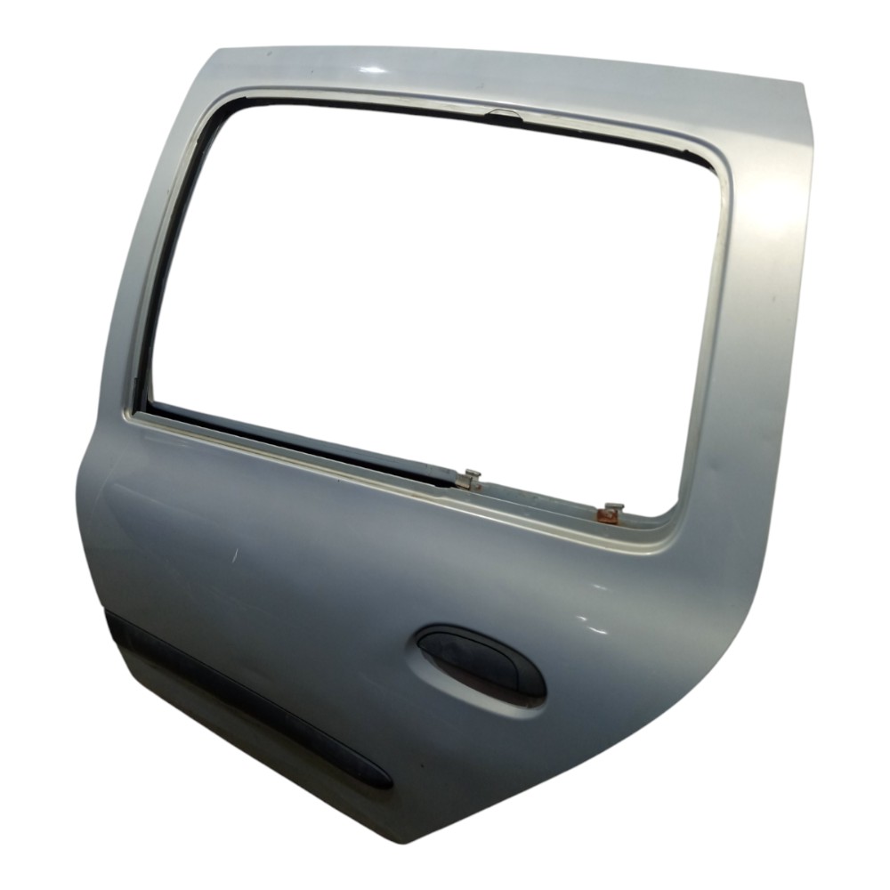 Porta Traseira Esquerda Renault Clio 1996 A 2006 Com Avaria Traseira Esquerda Prateado 3