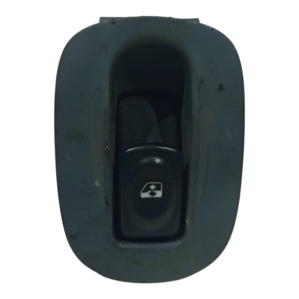 Moldura Botão Vidro Direito Renault Scenic 1998 1999 A 2009 1