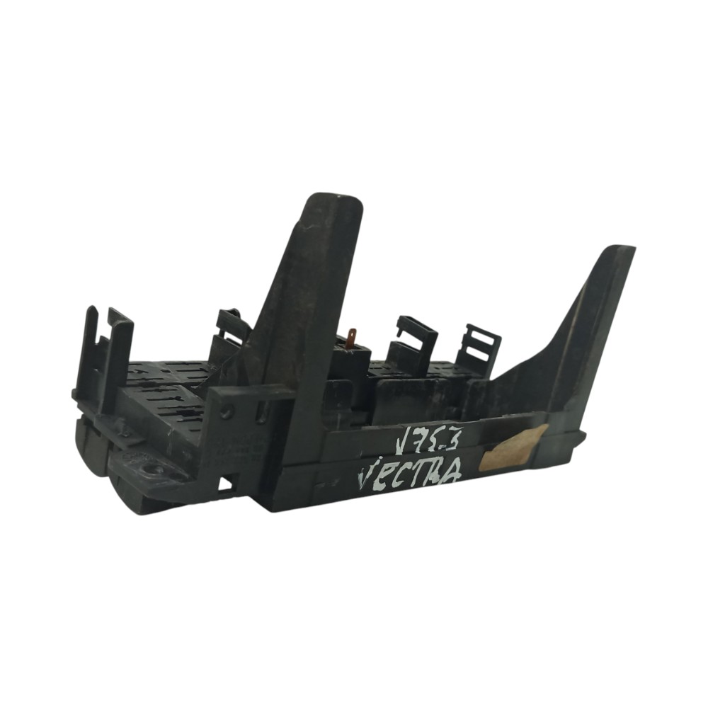 Moldura Interna Central Botão Alerta Gm Vectra 1997 A 2005 Preto 8