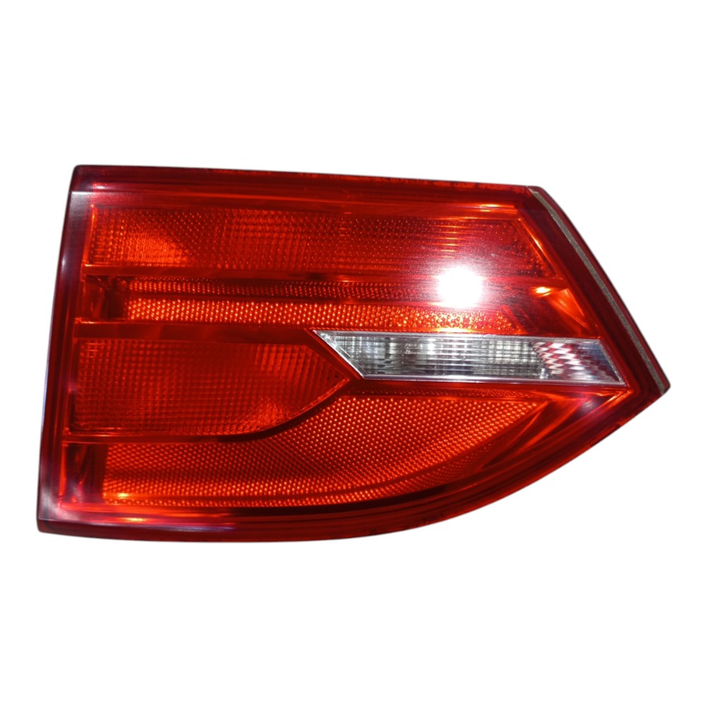 Lanterna Traseira Direita Volkswagen Jetta 2011 A 2014 2
