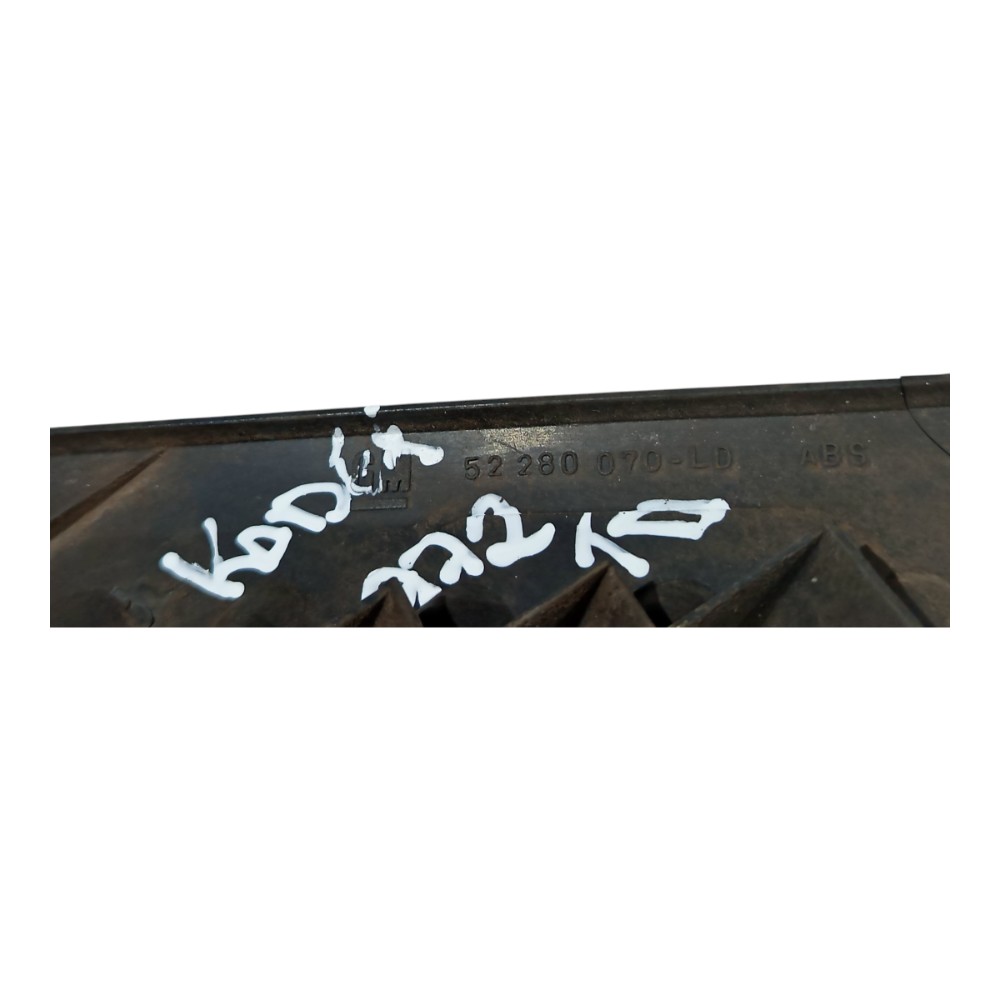 Moldura Externa Tras Direita Gm Kadett 1989 A 1998 Detalhe 8