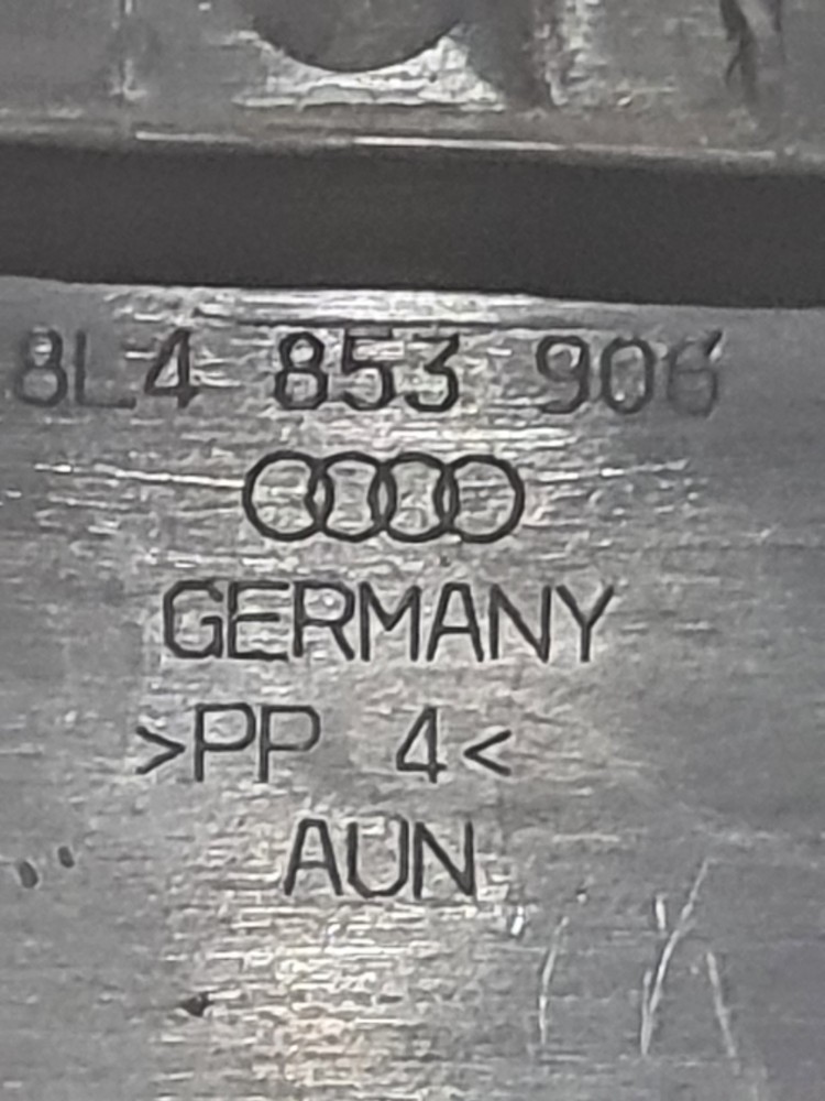 Moldura soleira dianteiro direito Audi/A3 original 2001 2