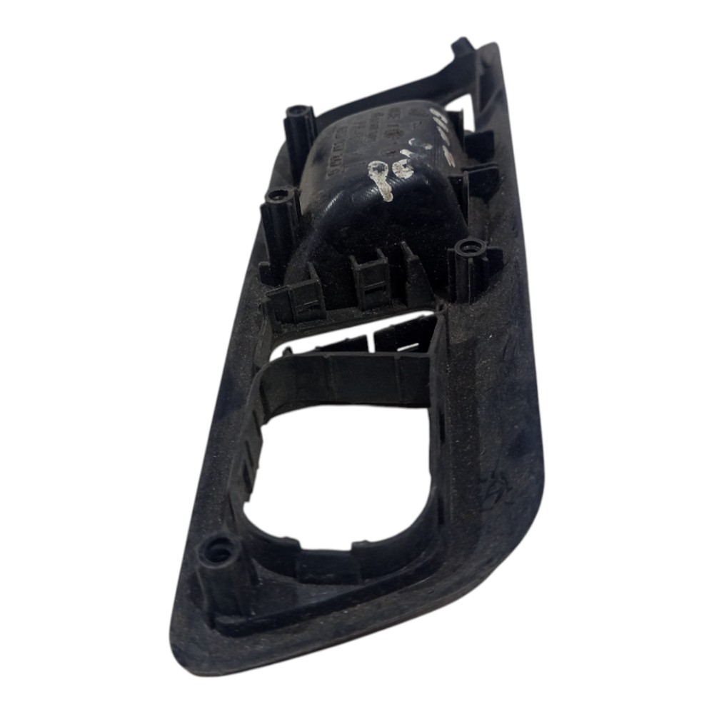 Moldura Maçaneta Interna Dianteira Vw Polo 2007 A 2011 Preto Dianteira 8