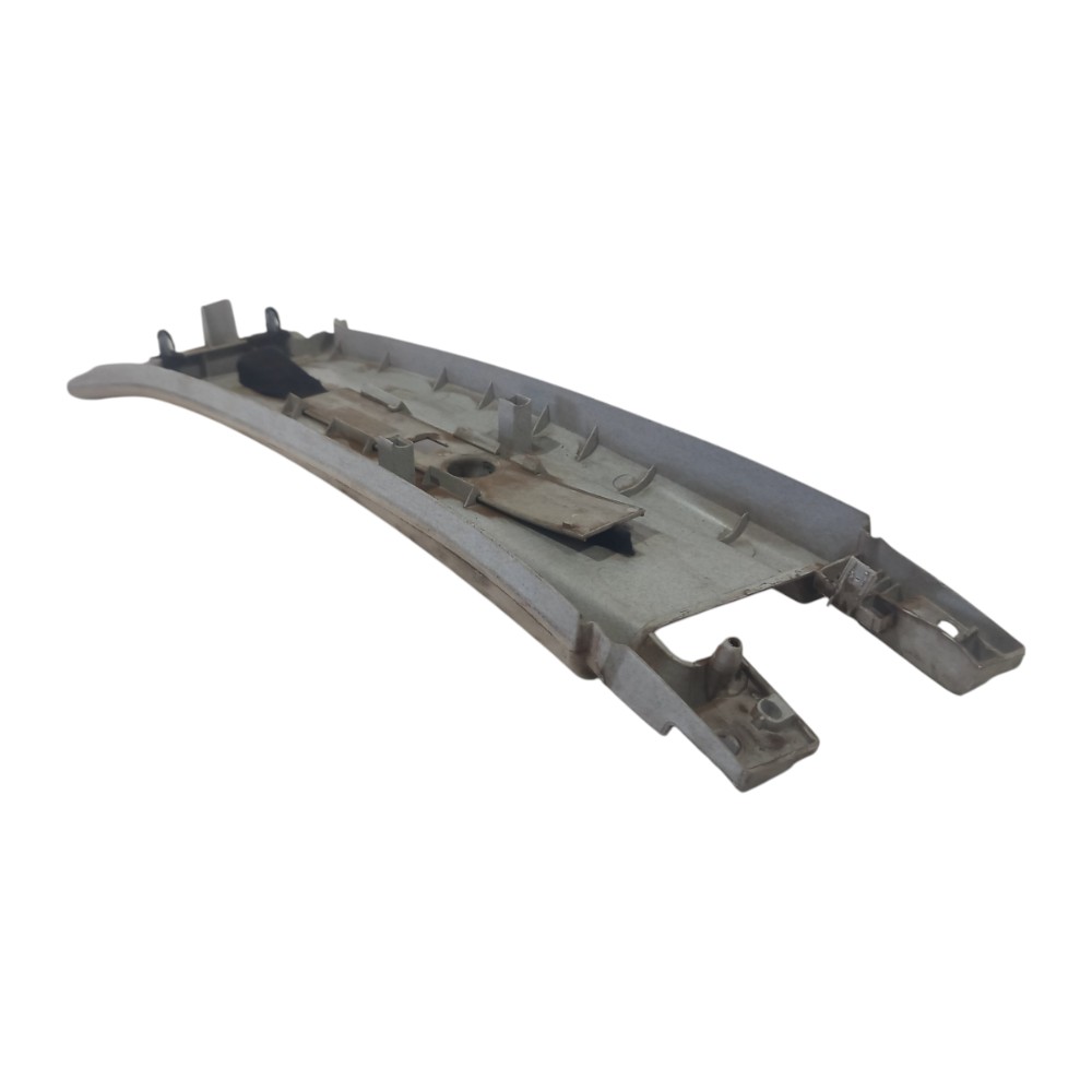 Moldura Superior Coluna Central Direita Fiat Linea 2009/2014 5