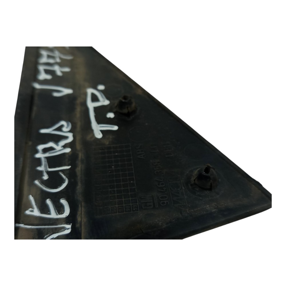 Moldura Externa Traseira Direita Gm Vectra 1997 1998 A 2005 4