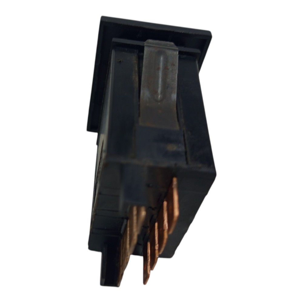 Botão Pisca Alerta Interruptor Saveir Gol Parati 2000 A 2005 Preto 8