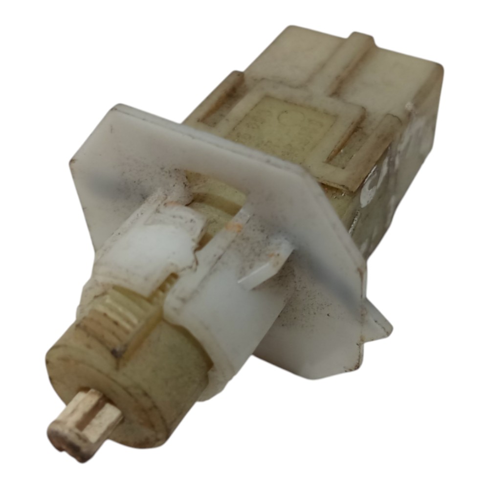 Sensor Interruptor Pedal Luz Freio Gm Captiva 2008 A 2016 4