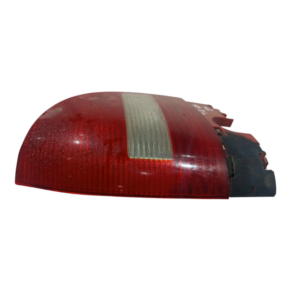 Lanterna Traseira Esquerda Volkswagen Gol G3 1999 A 2005 4