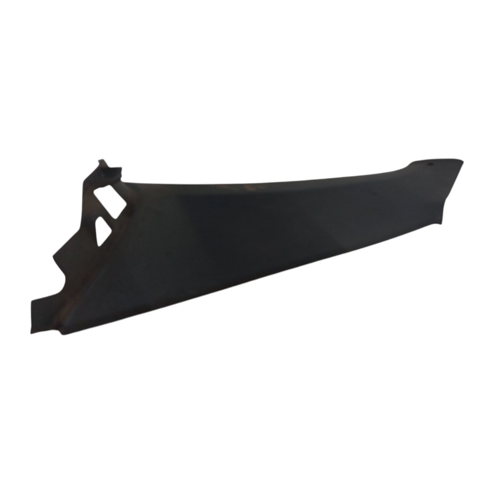 Coluna Lateral Traseira Direita Vw Passat 1995 1996 A 2001 4