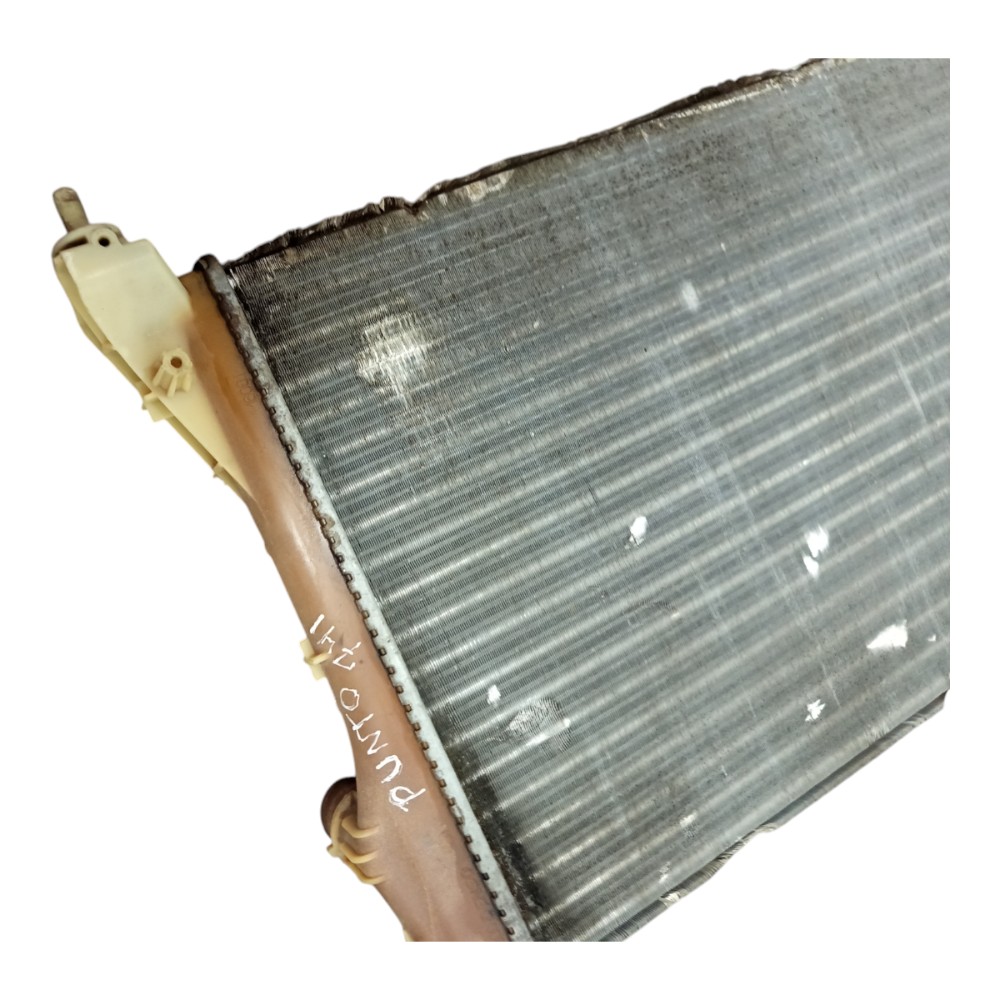 Radiador Fiat Punto Elx 1.4 1.8 2008 2009 2010 A 2011 3
