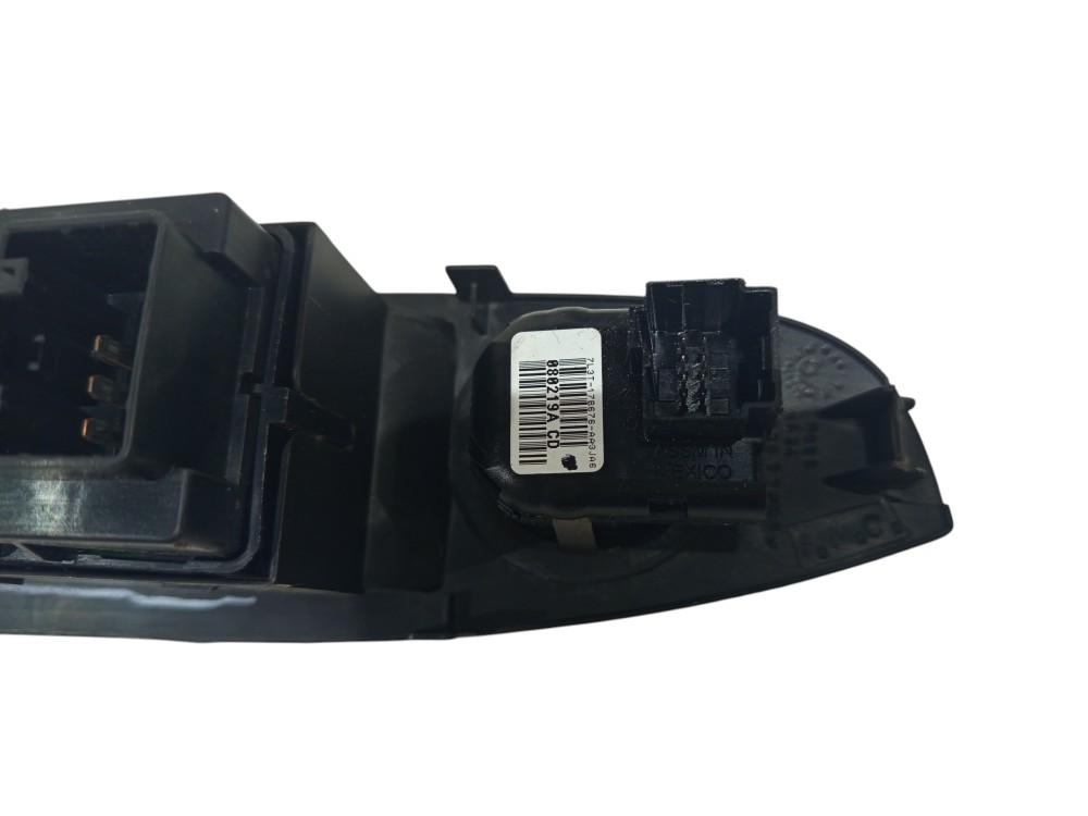 Moudura Comando Vidroelétrico Dianteiro Esquerdo 2006 A 2006 5