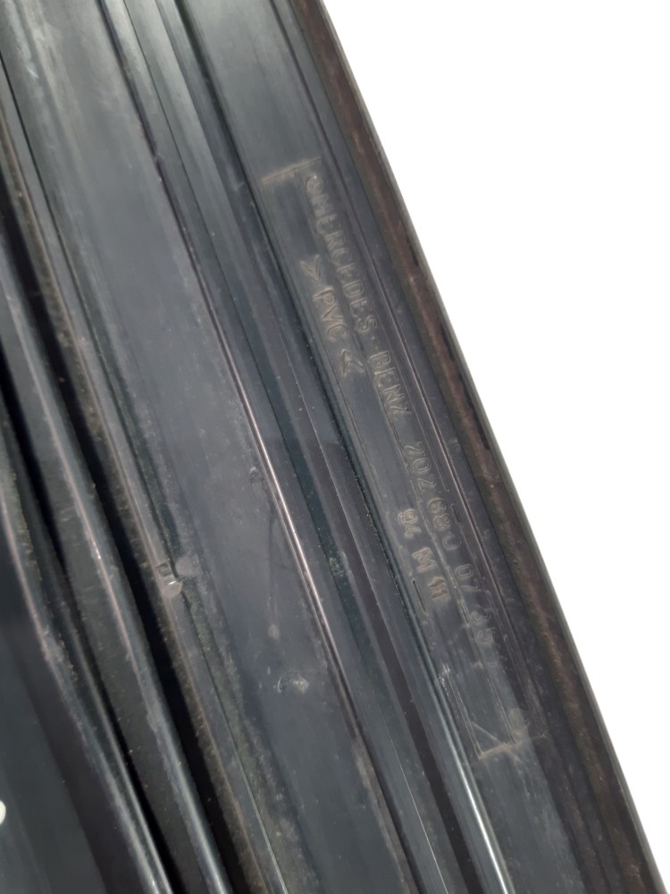 Soleira Dianteira Direita Mercedes C280 1994 1995 A 2000 7