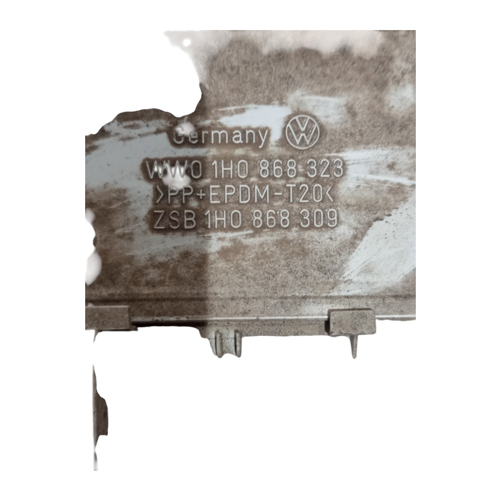 Acabamento Coluna Traseira Esquerdo Vw Golf 1994 A 1998 1