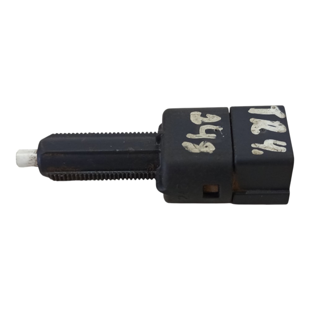 Sensor Interruptor Luz Break Mitsubishi Pajero 2003 A 2015 2