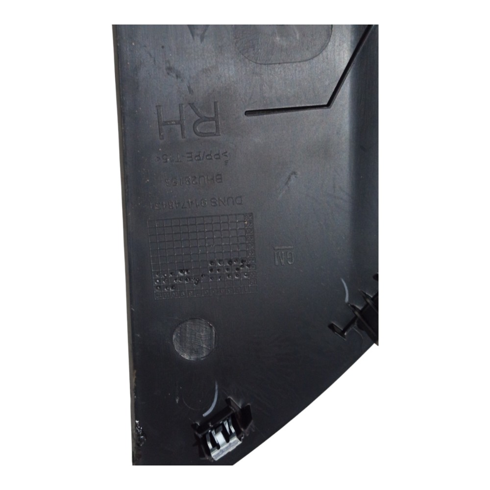 Acabamento Console Lado Esquerdo Chevrolet Tracker 2021 4