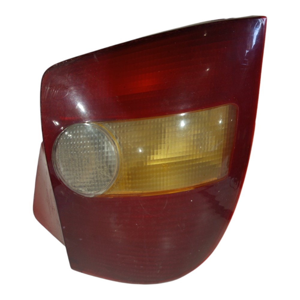 Lanterna Direita Fiat Palio Elx 2000 2001 A 2002 Avarias  Direito/passageiro 1