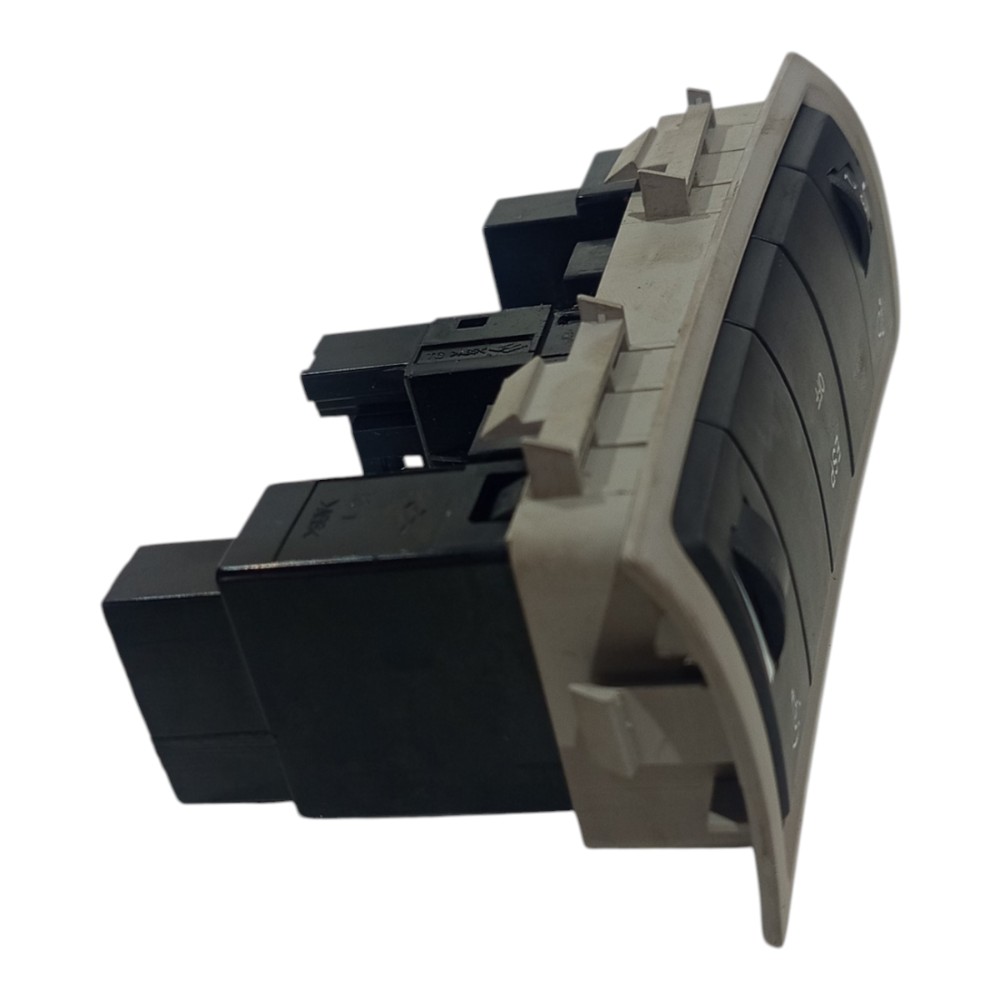 Botão Painel Farol Milha Hyundai Azera 2007 A 2012 4