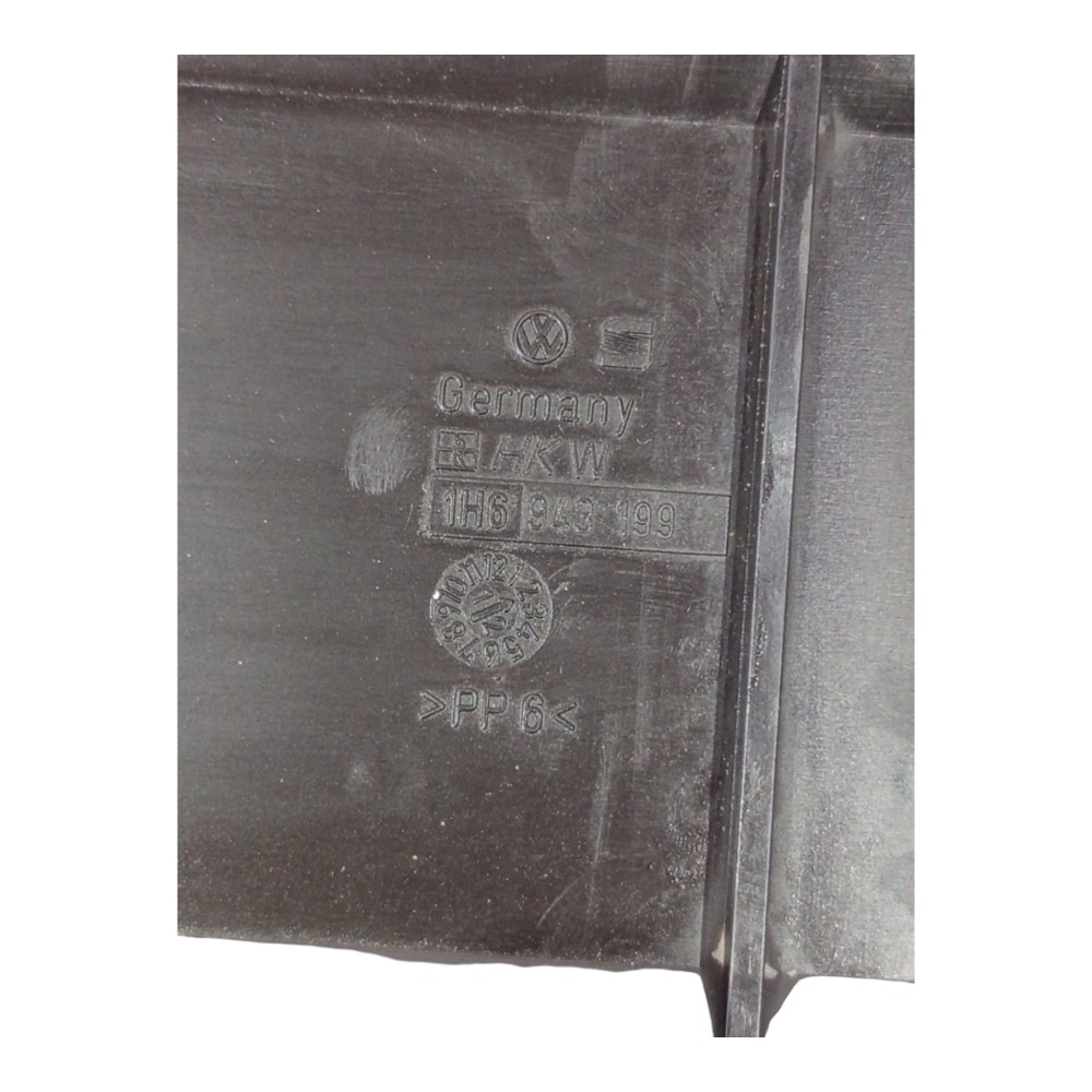 Suporte Placa Traseira Volkswagen Jetta 2010 A 2017 6