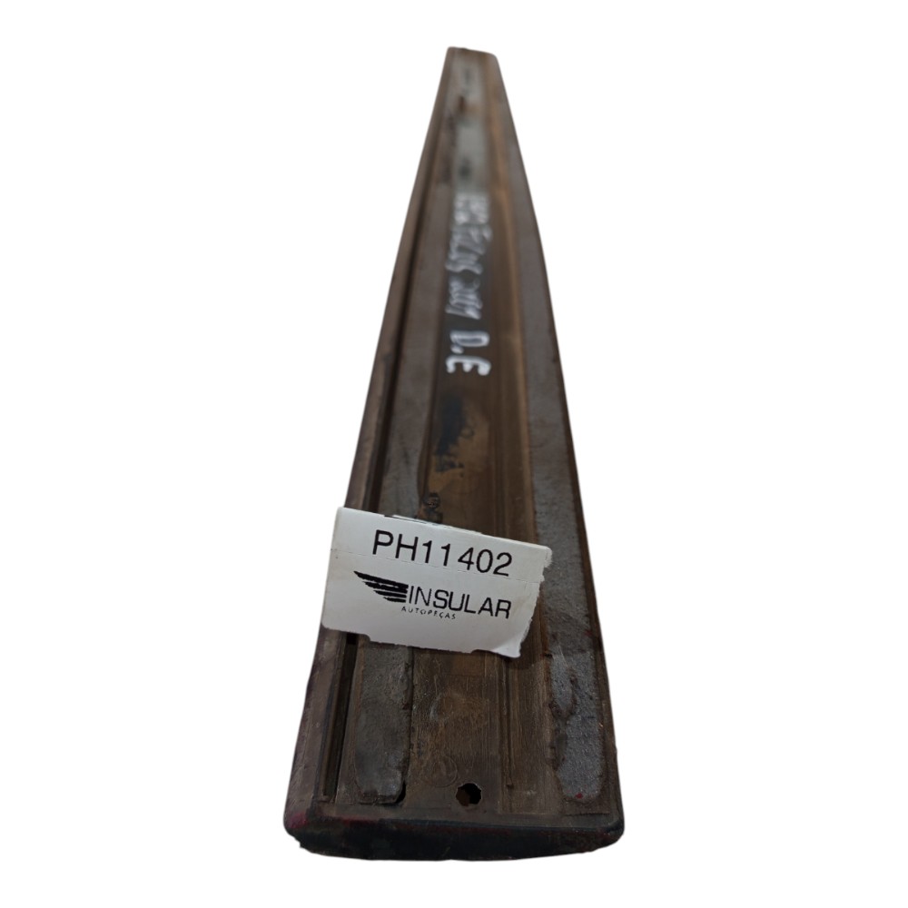Friso Lateral Dianteira Esquerda Ford Focus 2000 A 2009 7