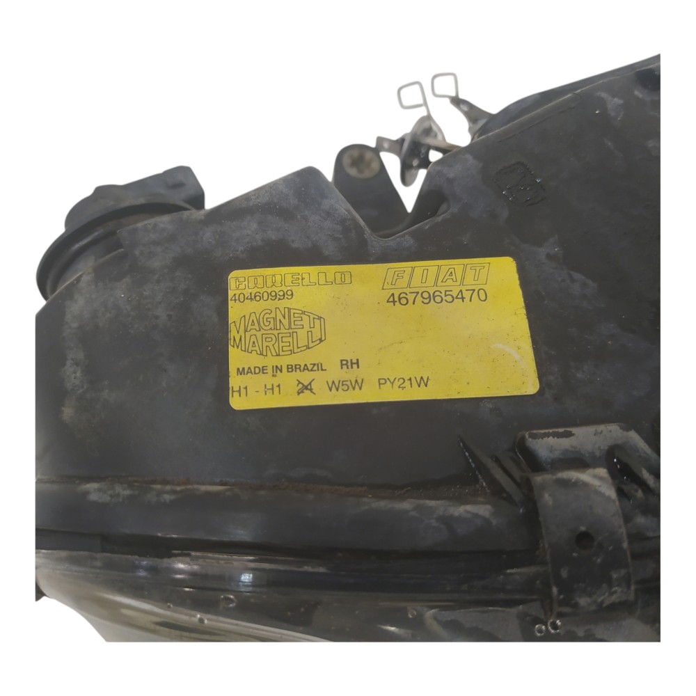Farol Dianteiro Esquerdo C/avaria Fiat Brava 1998  2003 A 03 7
