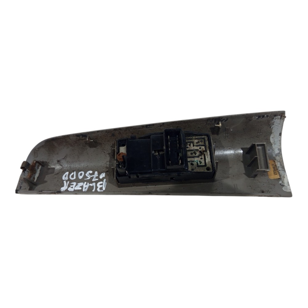 Moldura Botão Vidro Eletric Dianteir Direit Blazer 95 A 2000 7