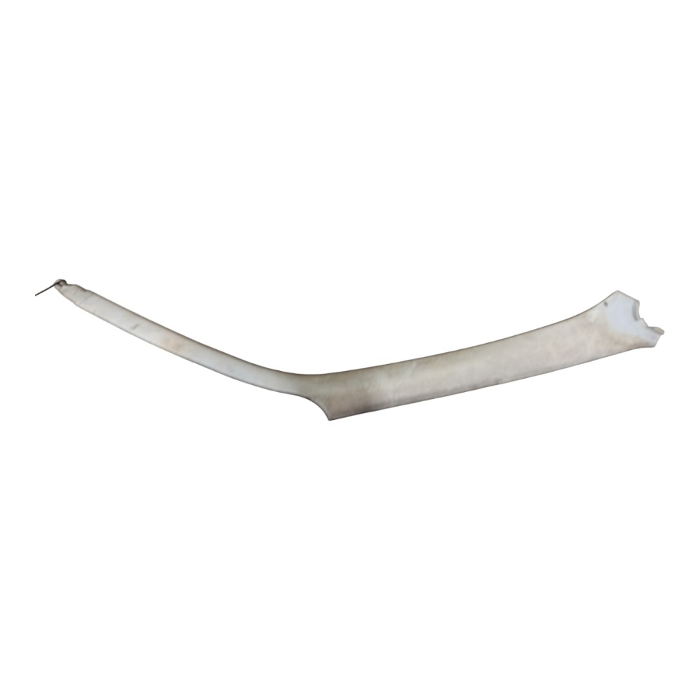 Acabamento Moldura Traseira Direita Vw Golf 1994 A 1997 Td Branco 1