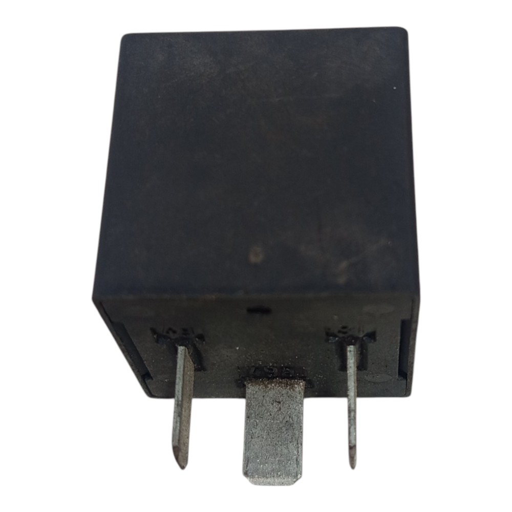 Relé Pisca Alerta Chevrolet Gm Corsa 1999 A 2007 2