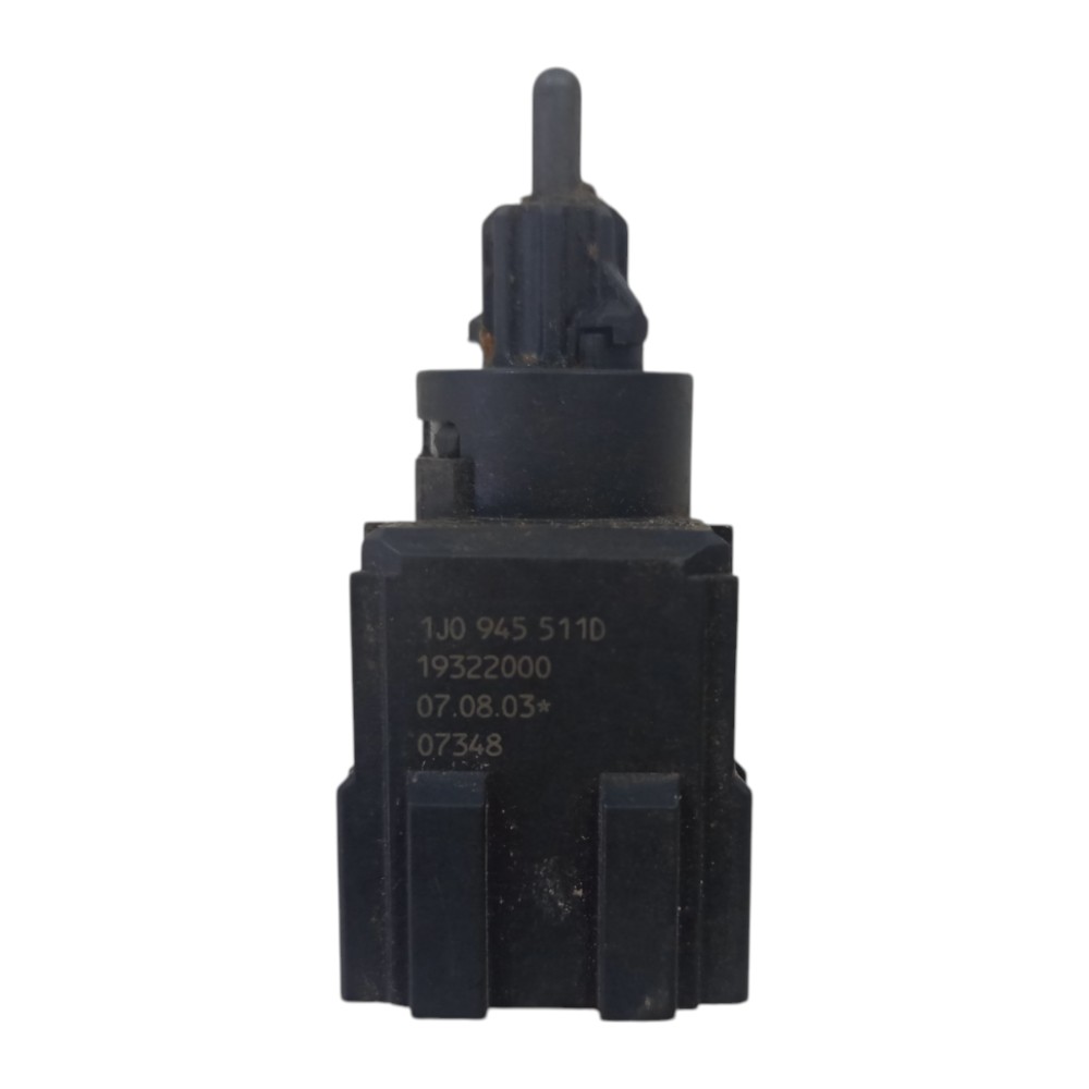 Interruptor Luz Freio Volkswagen Gol 1995 1996 1997 A 2005 4
