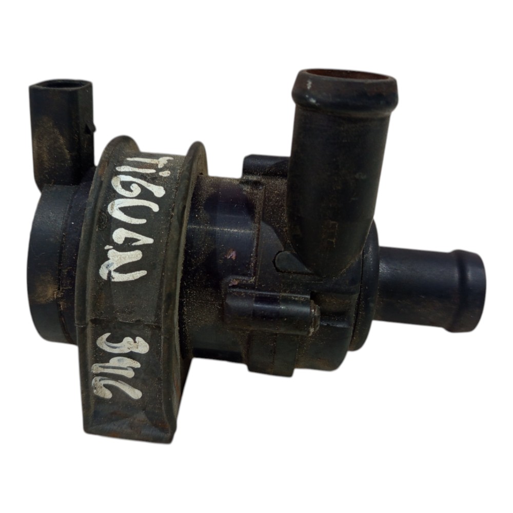 Bomba Agua Auxiliar Volkswagen Jetta Tiguan 2009 2010 A 2016 1