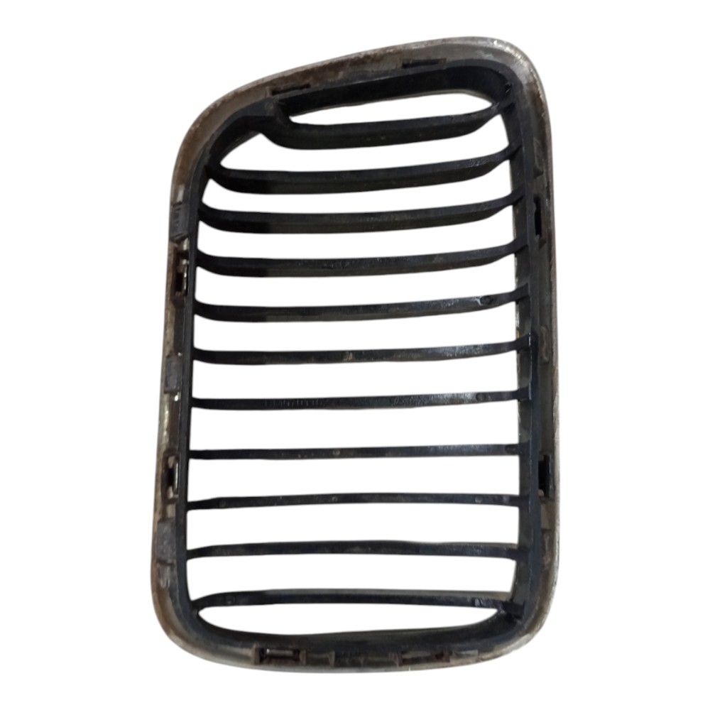 Grade Frontal Bigode Lado Esquerdo Bmw 323i 1991 A 2000 5