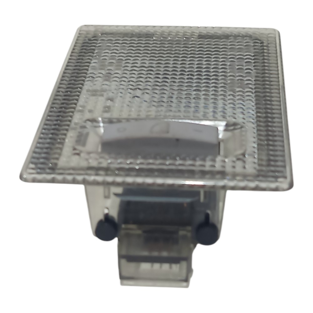 Luz Ateto Cortesia Gm Tracker 2020 A 2024