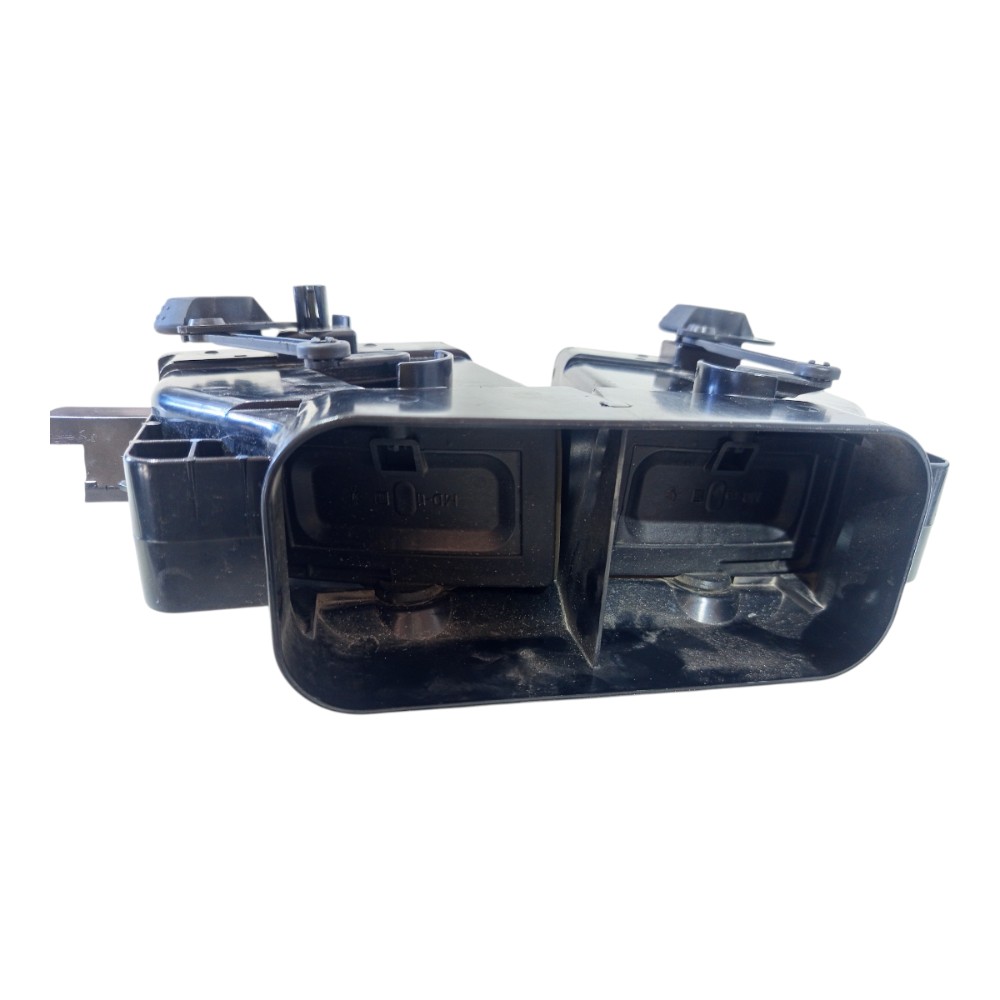 Difusor Central Saida Ar Mercedes Classe A190 99 A 05 Avaria 3