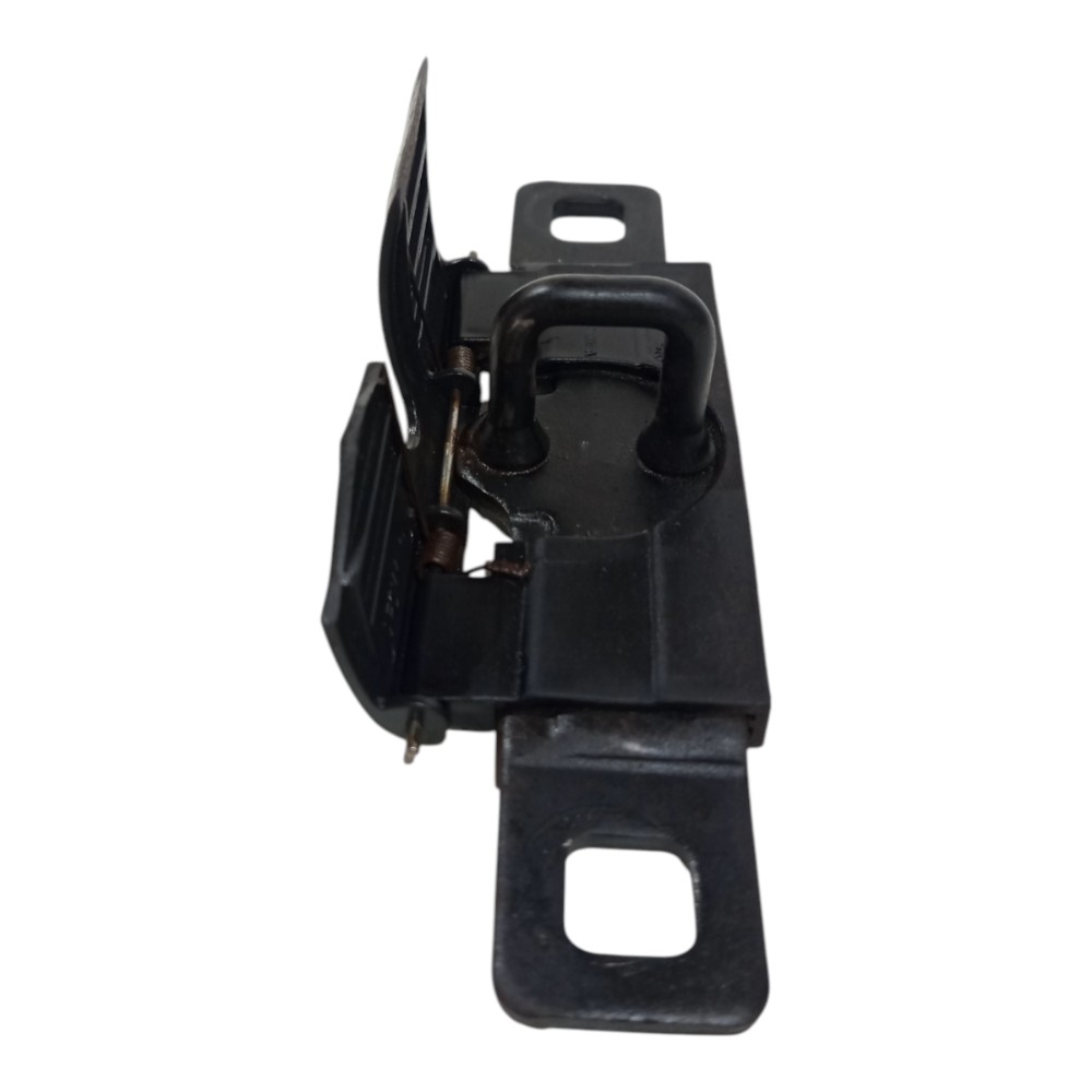 Batente Porta Malas Audi A3 2000 2001 A 2006 Detalhe 2