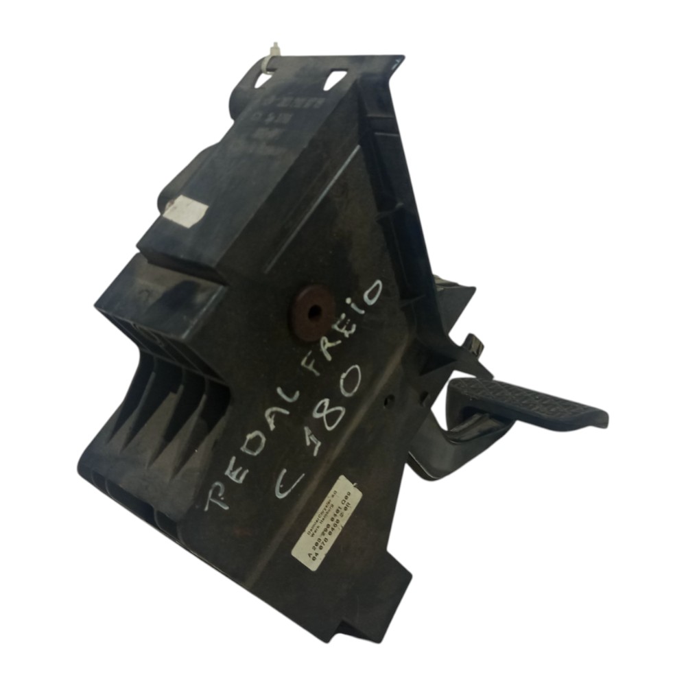 Pedal Freio Mercedes Benz Classe C180 C200 2001 2002 A 2007 7