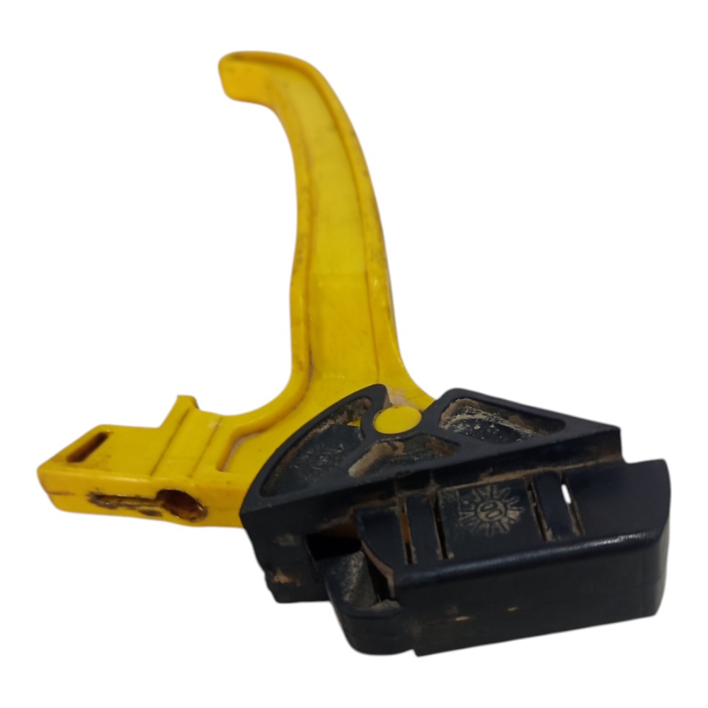 Alavanca Abertura Puxador Capô Fiat Palio 1999 2000 2