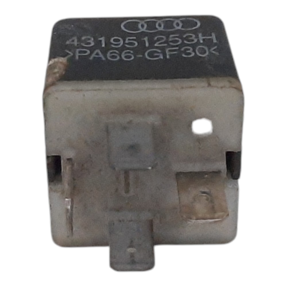 Rele Auxiliar Audi 431951253h Pa66gf30 1