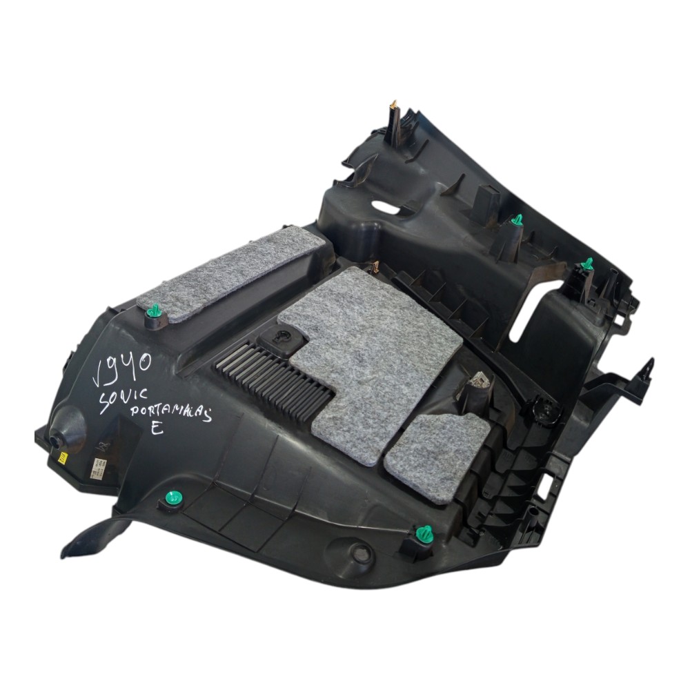 Forro Porta Malas esquerdo GM/SONIC 2012 a 2014 1.6 3